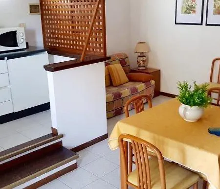 S197 Bilocale Con Portico A 100mt Dalla Piazza Apartament